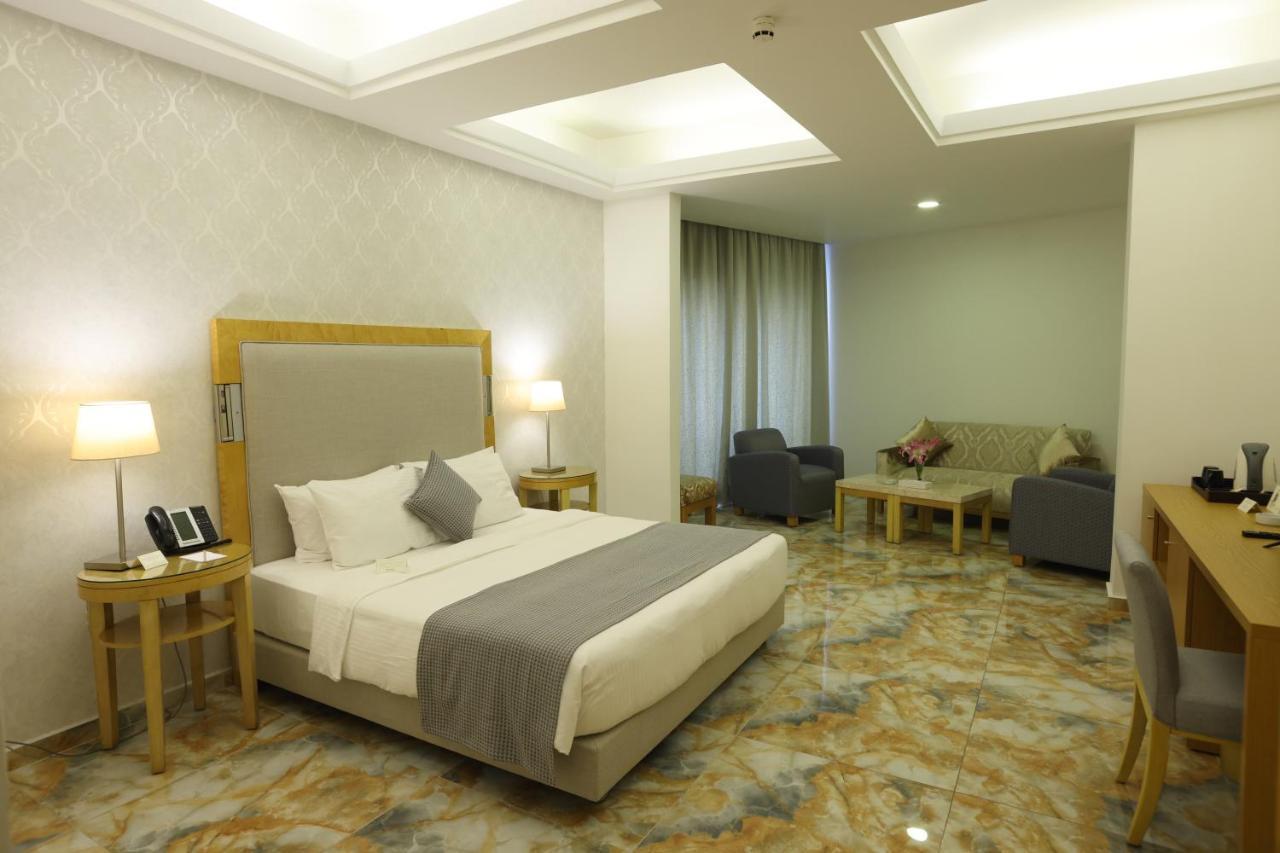 Riviera And Lounge, Beirut