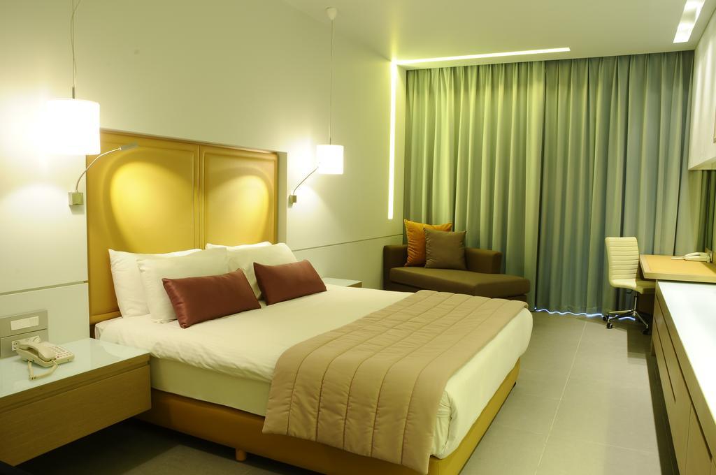 Riviera And Lounge, Beirut