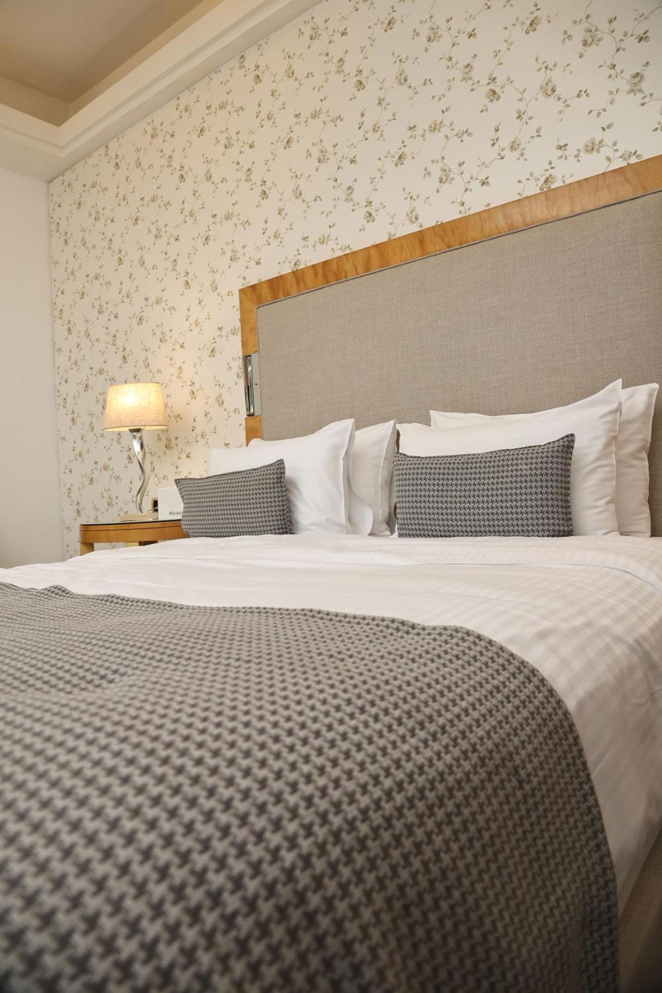 Hotel Riviera And Lounge, Beirut