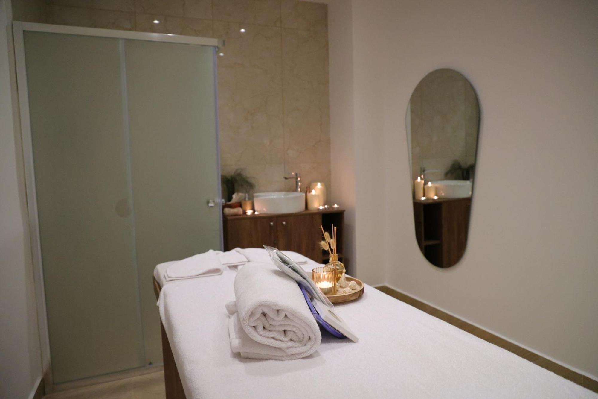 Hotel Riviera And Lounge, Beirut